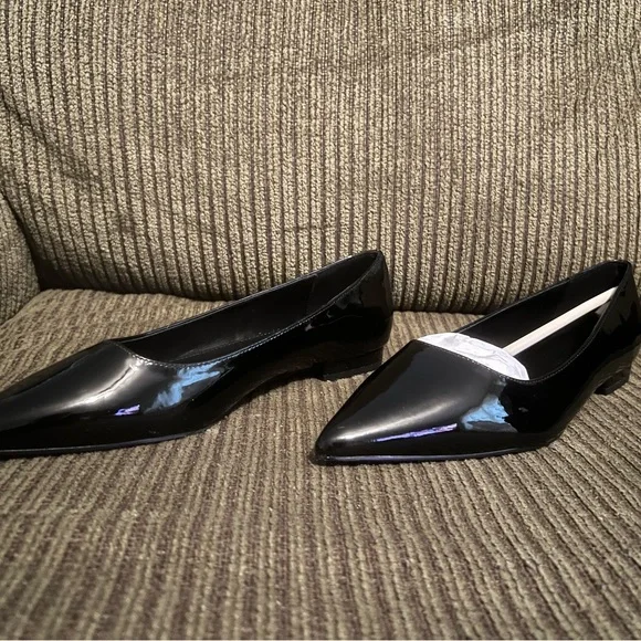 New York & Company Black Pointed Flats - Picture 4 of 6